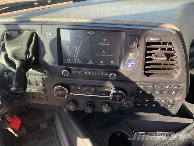 Ford F-MAX 500 4x2 S/A Sleeper Truck Tractor Sadulveokid