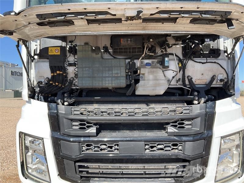 Ford F-MAX 500 4x2 S/A Sleeper Truck Tractor Naudoti vilkikai