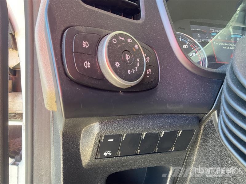 Ford F-MAX 500 4x2 S/A Sleeper Truck Tractor Sadulveokid