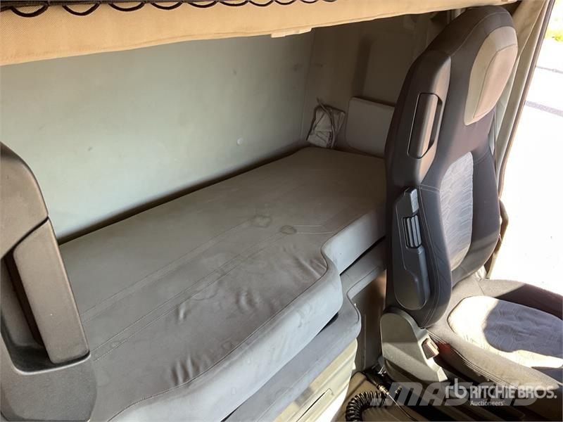 Ford F-MAX 500 4x2 S/A Sleeper Truck Tractor Naudoti vilkikai