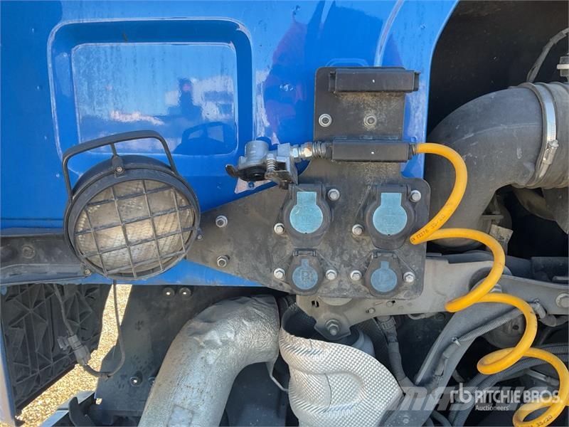 Ford F-MAX 500 4x2 S/A Sleeper Truck Tractor Sadulveokid