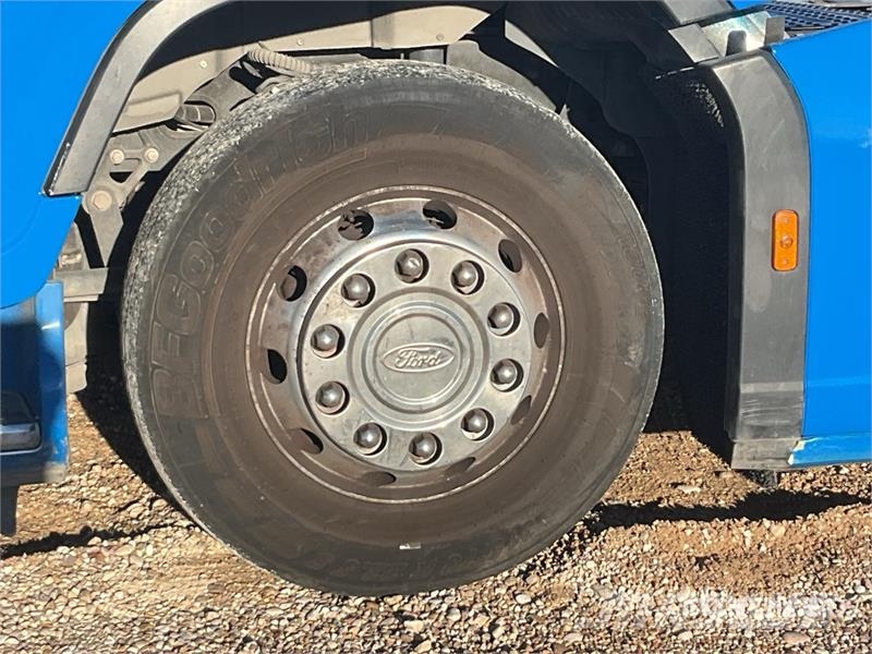 Ford F-MAX 500 4x2 S/A Sleeper Truck Tractor Sadulveokid