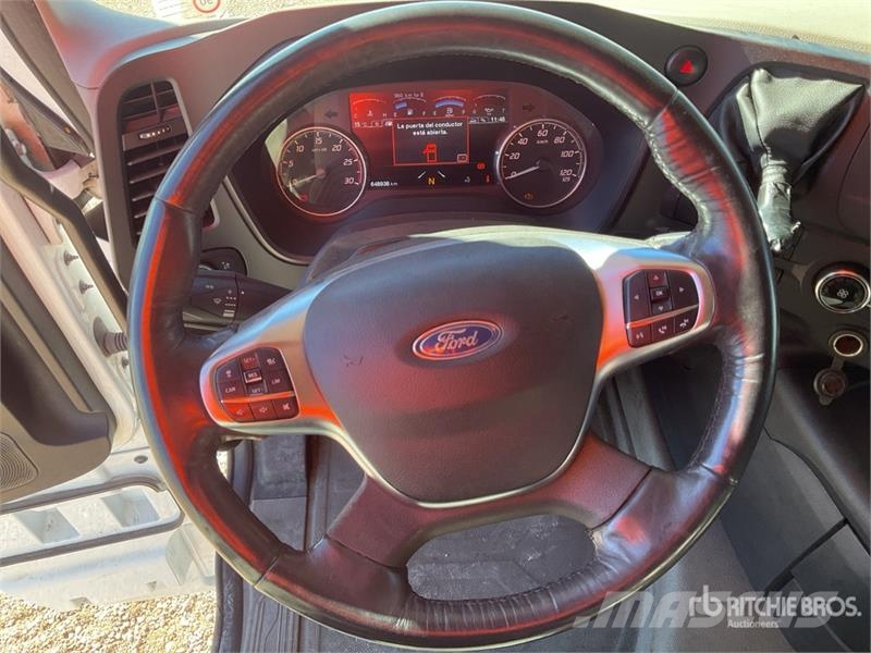 Ford F-MAX 500 4x2 S/A Sleeper Truck Tractor Sadulveokid
