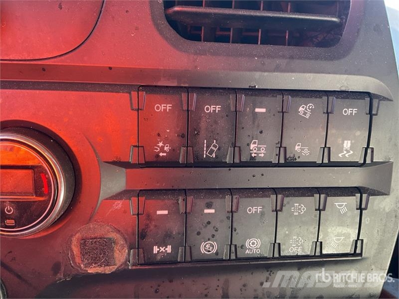 Ford F-MAX 500 4x2 S/A Sleeper Truck Tractor Sadulveokid