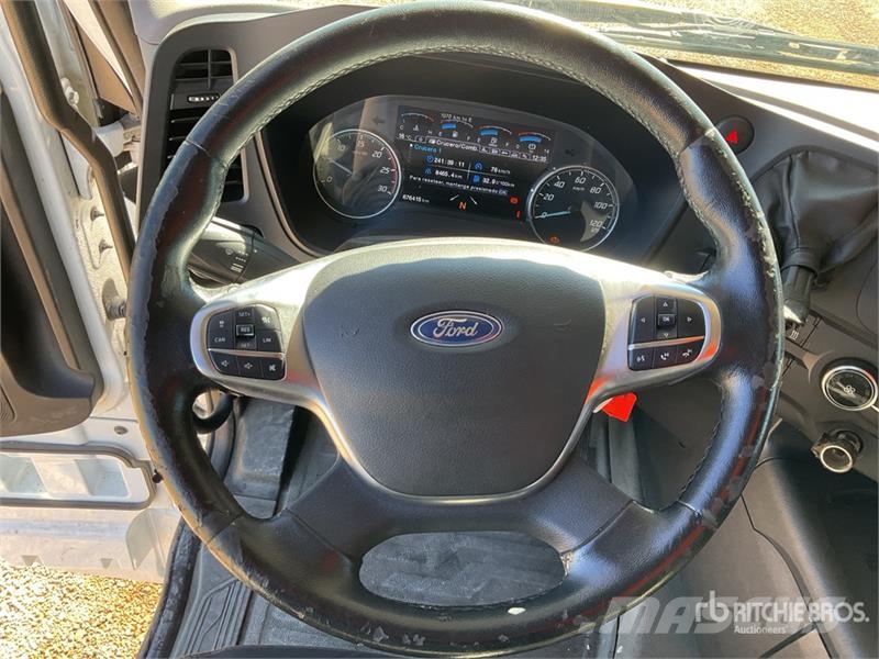 Ford F-MAX 500 4x2 S/A Sleeper Truck Tractor Naudoti vilkikai