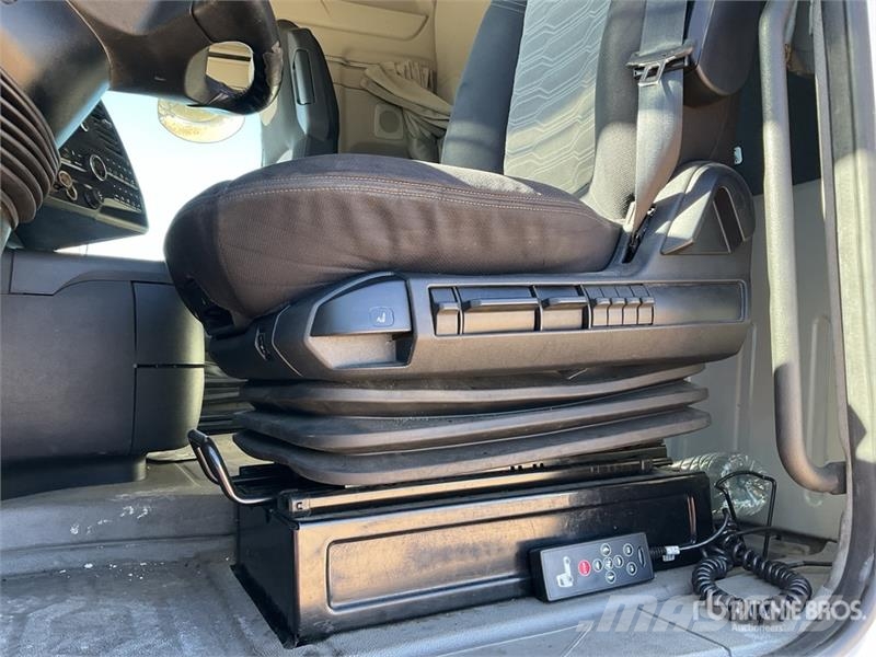 Ford F-MAX 500 4x2 S/A Sleeper Truck Tractor Naudoti vilkikai