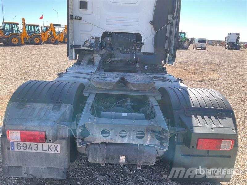 Ford F-MAX 500 4x2 S/A Sleeper Truck Tractor Naudoti vilkikai
