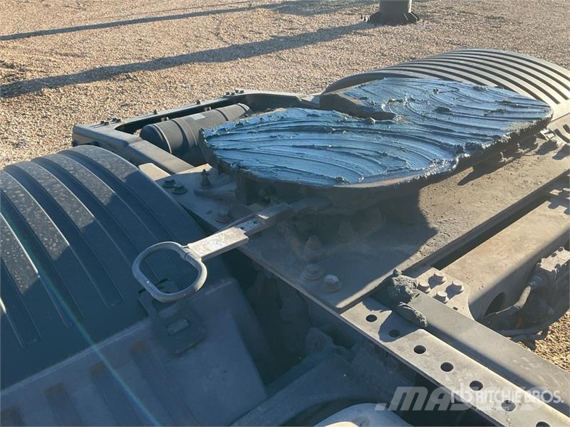 Ford F-MAX 500 4x2 S/A Sleeper Truck Tractor Sadulveokid