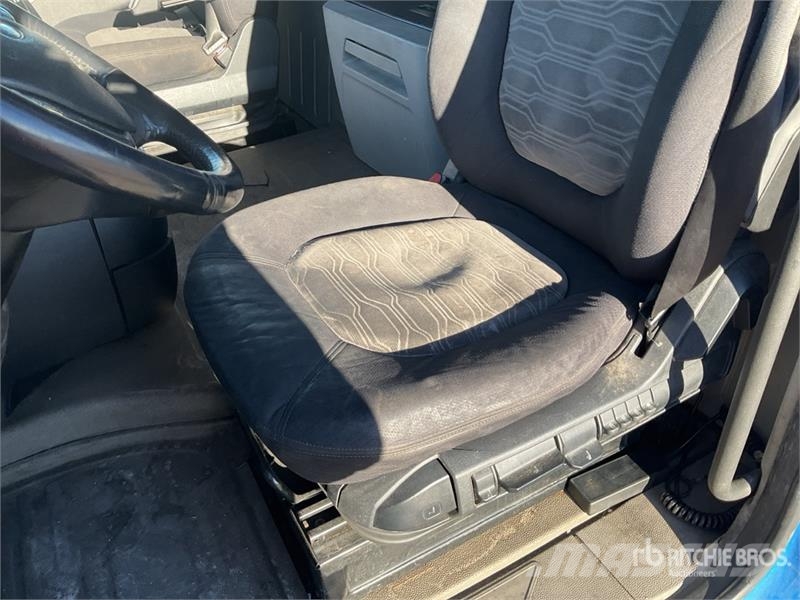 Ford F-MAX 500 4x2 S/A Sleeper Truck Tractor Sadulveokid