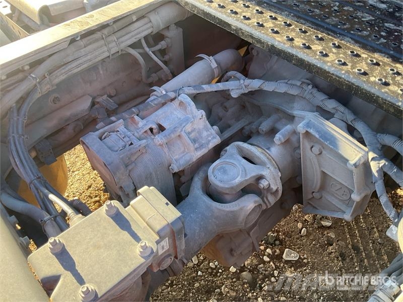 Ford F-MAX 500 4x2 S/A Sleeper Truck Tractor Sadulveokid