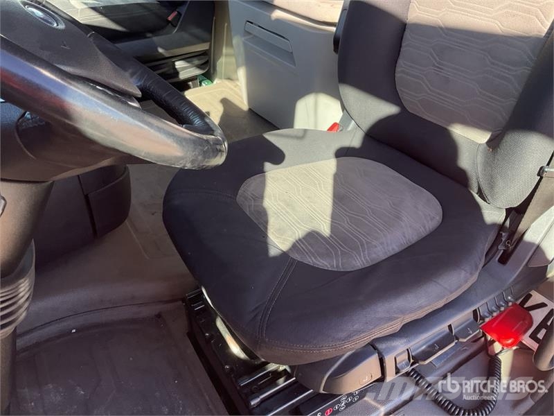 Ford F-MAX 500 4x2 S/A Sleeper Truck Tractor Sadulveokid