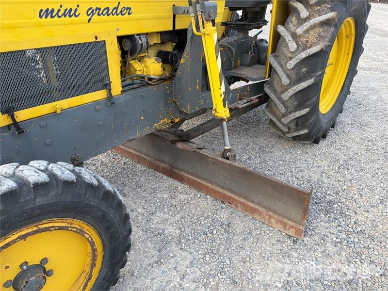 Ford Minigrader Motor Grader Väghyvlar