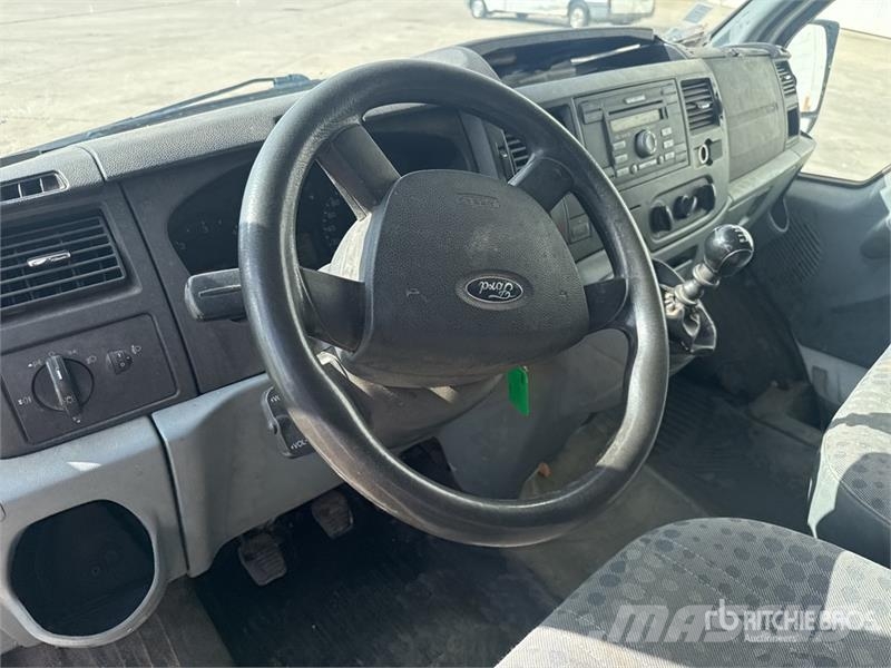 Ford Transit 115T280 Vehicule Utilitaire Cargo Van Furgões