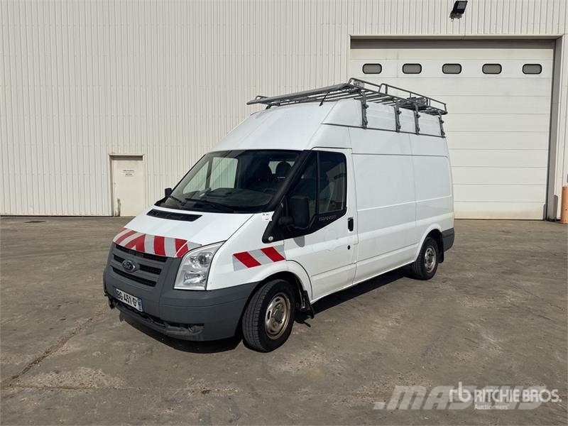 Ford Transit 115T280 Vehicule Utilitaire Cargo Van Furgões