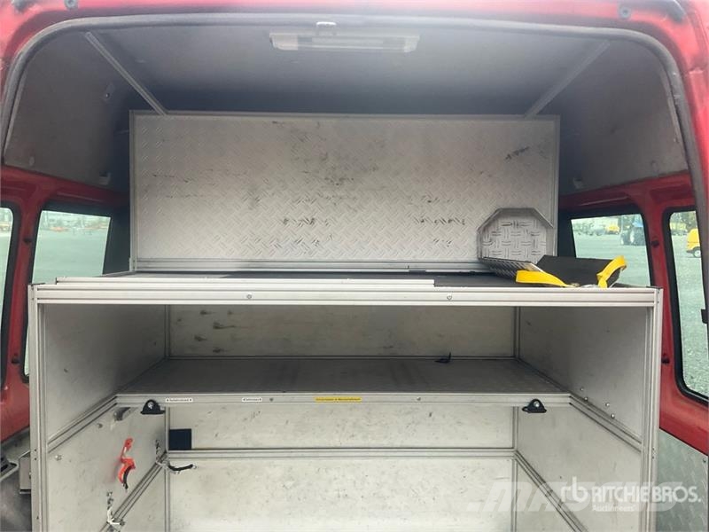 Ford Transit 125 T300 Crew Cab Emergency Fire Truck Tuletõrjeautod