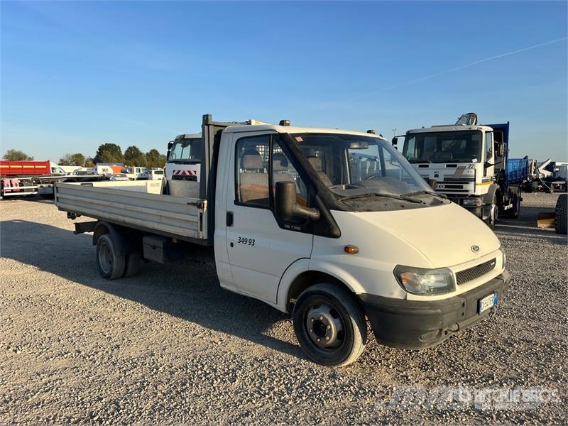 Ford Transit 135T350 Flatbed Truck Flatbed / Dropside trucks