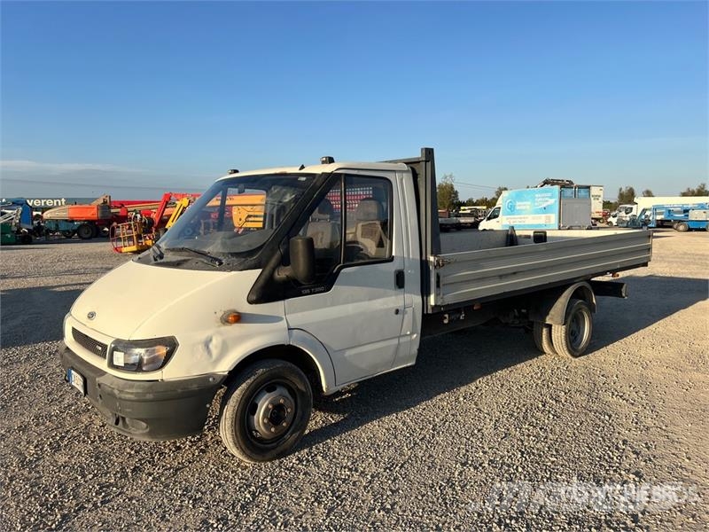 Ford Transit 135T350 Flatbed Truck Flatbed / Dropside trucks