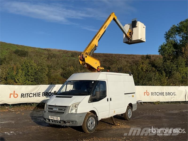 Ford Transit 4x2 Crane Truck with 2007 Versalift ET 30 Kranbil