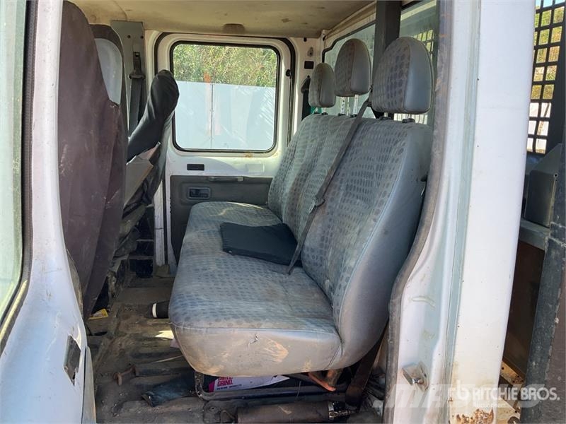Ford Transit 4x2 Crew Cab Flatbed Truck Platte bakwagens