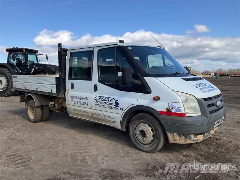 Ford Transit 4x2 Crew Cab Flatbed Truck Platte bakwagens