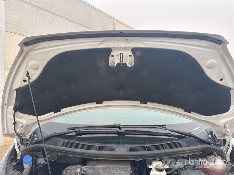 Ford Transit 9 Passenger Van Panel vans