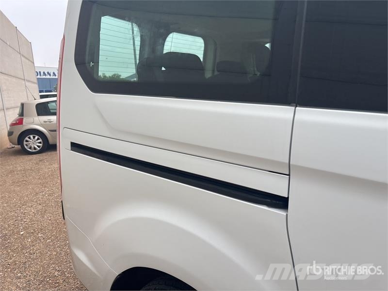 Ford Transit 9 Passenger Van Panel vans