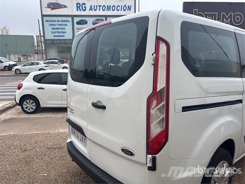 Ford Transit 9 Passenger Van Panel vans