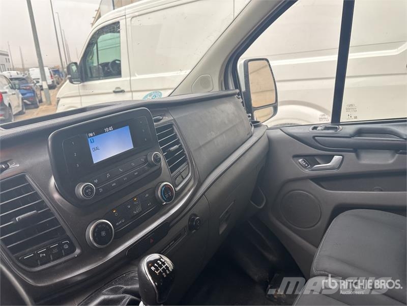 Ford Transit 9 Passenger Van Panel vans