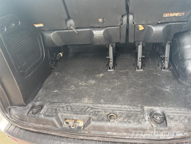 Ford Transit 9 Passenger Van Panel vans