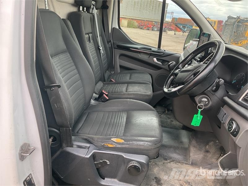 Ford Transit Cargo Van Dostavna vozila / kombiji