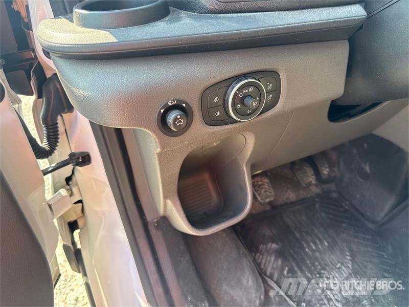 Ford Transit Cargo Van Gesloten bedrijfswagens