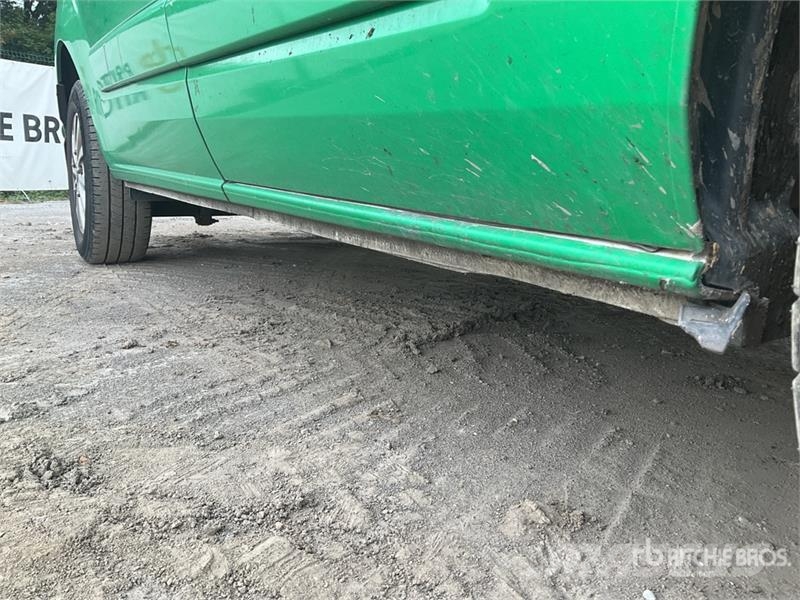 Ford Transit Cargo Van Dostavna vozila / kombiji