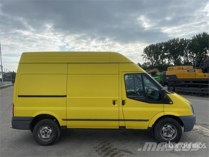 Ford Transit Cargo Van (Inoperable) Dostavna vozila / kombiji