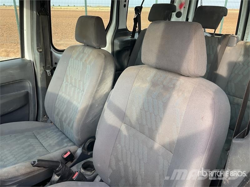 Ford Transit Connect Kaubikud