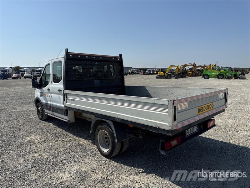 Ford Transit Crew Cab Flatbed Truck Valníky/Sklápěcí bočnice