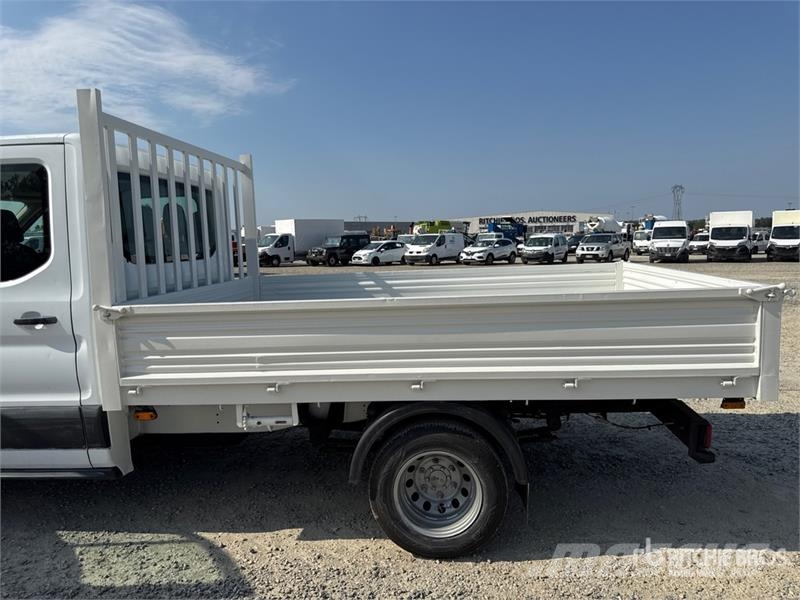 Ford Transit Crew Cab Flatbed Truck Kamioni sa otvorenim sandukom