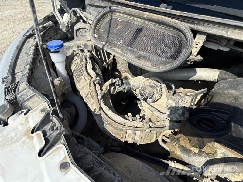 Ford Transit Crew Cab Flatbed Truck Kamioni sa otvorenim sandukom