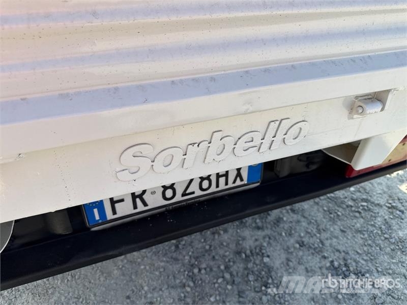 Ford Transit Crew Cab Flatbed Truck Kamioni sa otvorenim sandukom