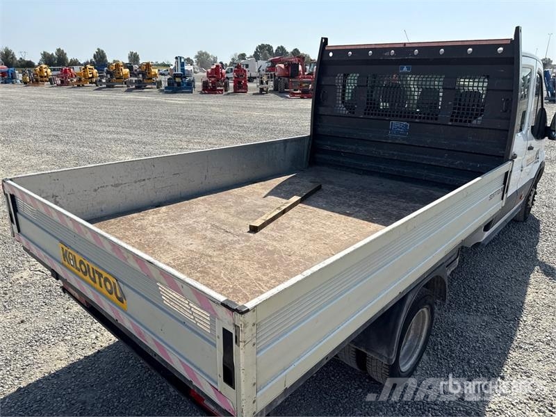 Ford Transit Crew Cab Flatbed Truck Valníky/Sklápěcí bočnice