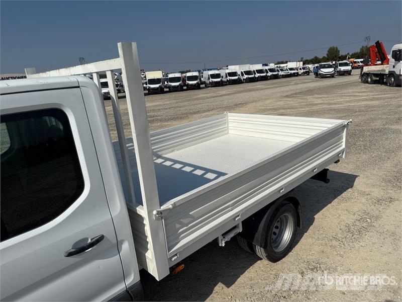 Ford Transit Crew Cab Flatbed Truck Kamioni sa otvorenim sandukom