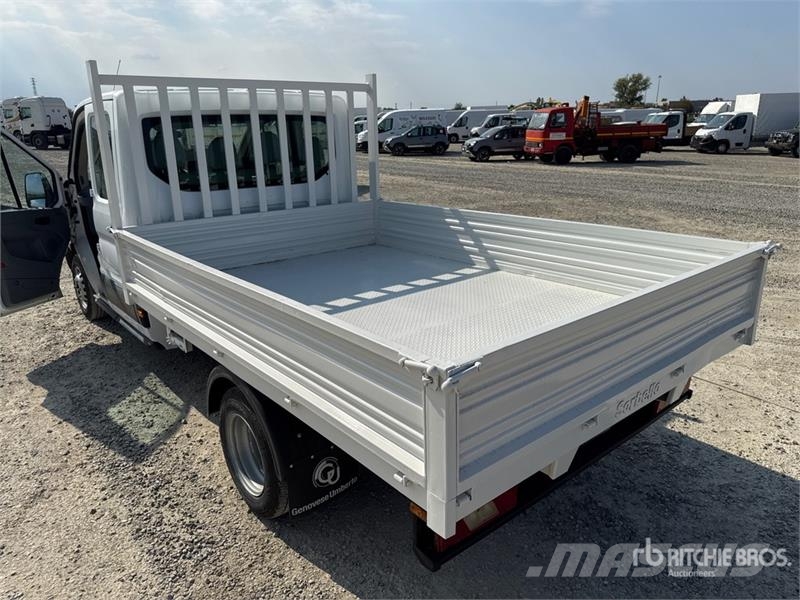 Ford Transit Crew Cab Flatbed Truck Kamioni sa otvorenim sandukom