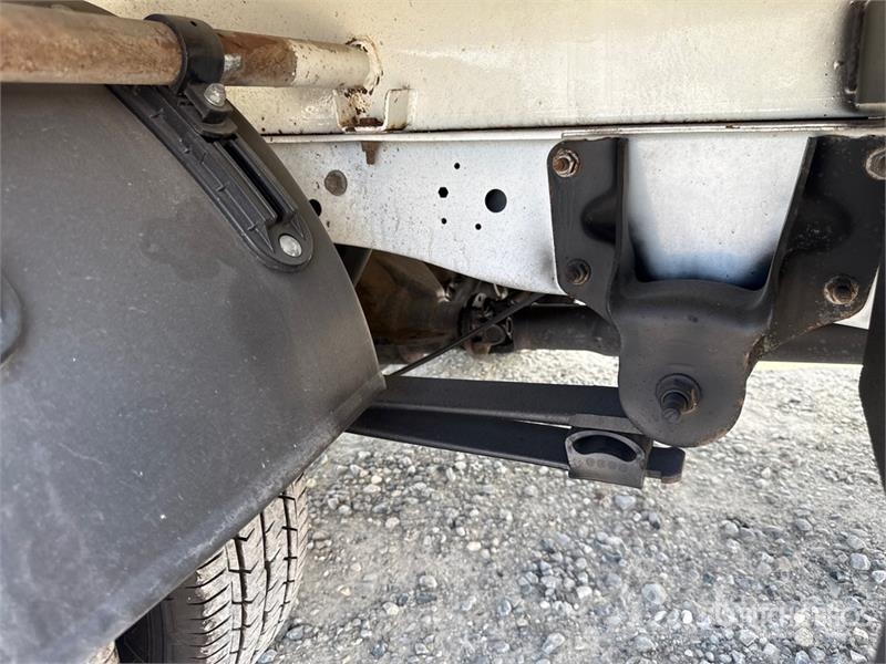 Ford Transit Crew Cab Flatbed Truck Kamioni sa otvorenim sandukom