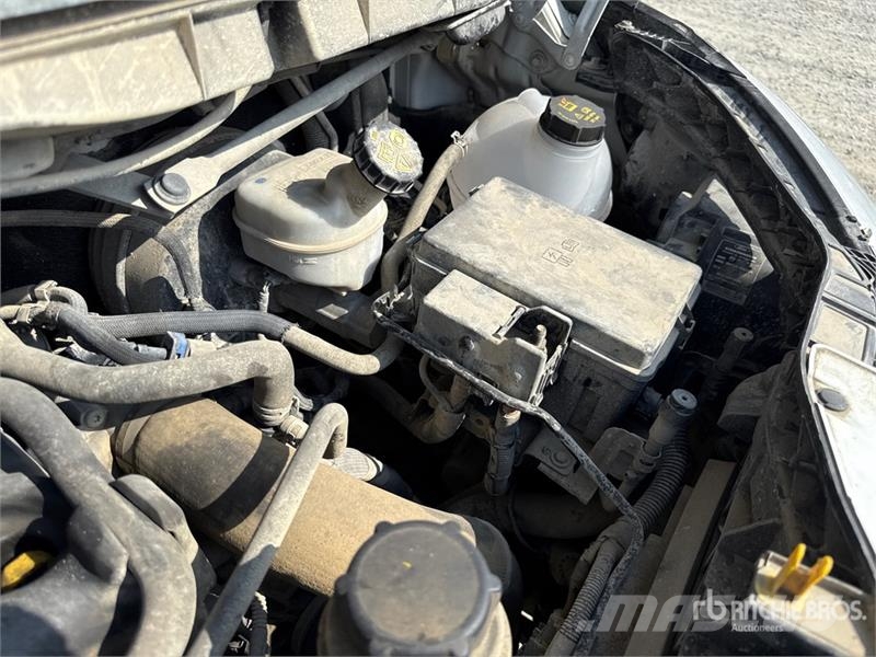 Ford Transit Crew Cab Flatbed Truck Kamioni sa otvorenim sandukom