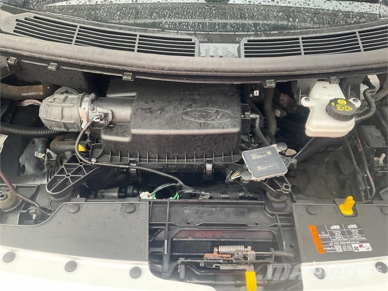 Ford Transit Custom 2.0 TDCI 77 KW 320 Kombi Trend L2H1 Gesloten bedrijfswagens