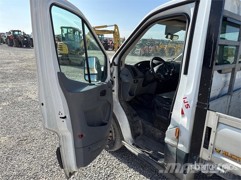 Ford Transit Flatbed Truck Pritschenwagen/Pritschenwagen mit Seitenklappe