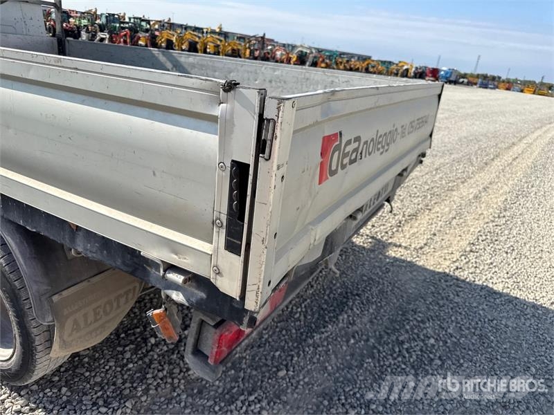 Ford Transit Flatbed Truck Pritschenwagen/Pritschenwagen mit Seitenklappe