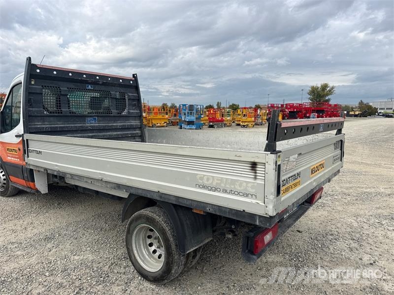 Ford Transit Flatbed Truck Pritschenwagen/Pritschenwagen mit Seitenklappe
