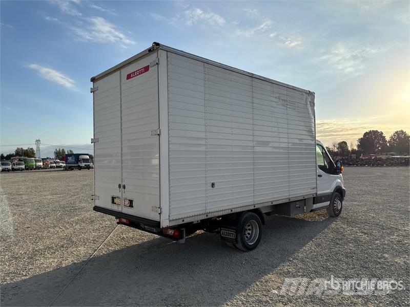 Ford Transit Van Truck Kofferaufbau