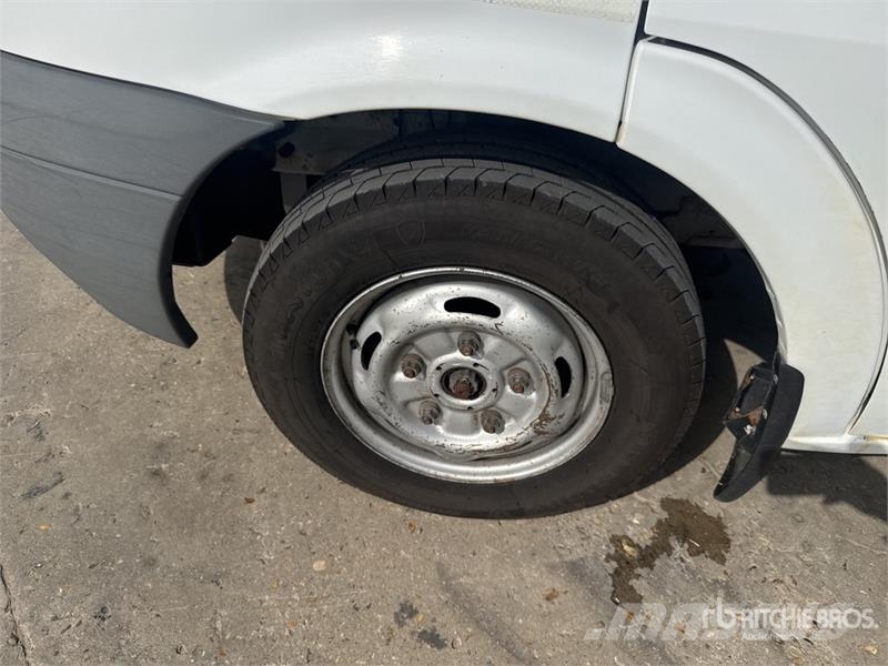 Ford Transit Vehicule Utilitaire Cargo Van Furgões