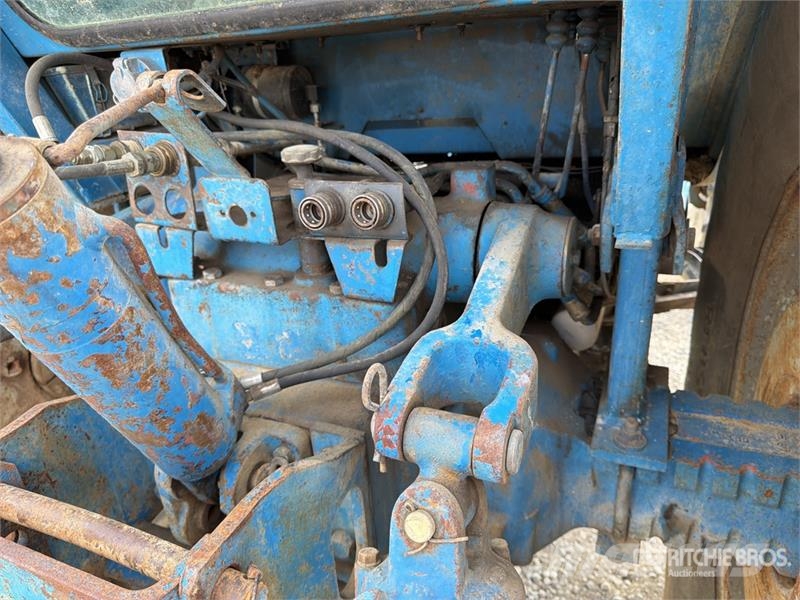 Ford TW 20 4WD Tractor Traktori